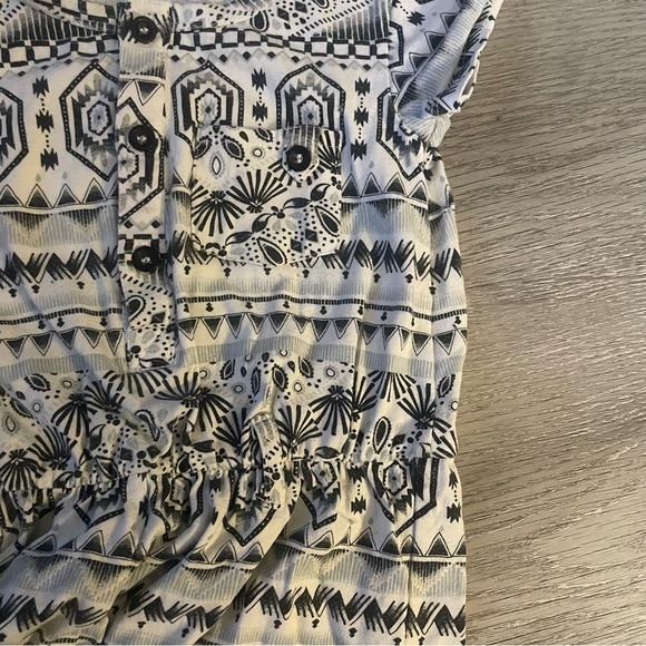 Kardashian Kids • 4T Tribal Jumpsuit - Picture 3 of 4
